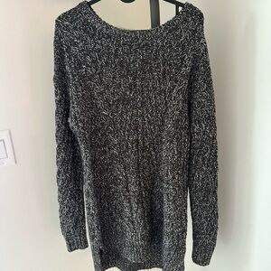 Isabel Maternity by Ingrid & Isabel Black and White Crew Neck Sweaters